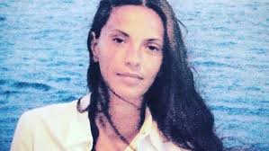 Yeşim salkım, yeşim salkım biyografi, yeşim salkım hayatı, yeşim salkım özgeçmişi, yeşim salkım müzisyen dursun salkım'ın kızı olan yeşim salkım, 1968 yılında i̇stanbul'da doğmuştur. Yesim Salkim Aci Cektigim Yillarda Magazin Haberleri