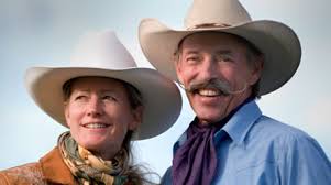 Cari Swanson's Instagram, Twitter & Facebook