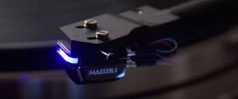 The revolutionary ds audio optical cartridge has gotten a major revision and upgrade both to the phono stage and the internal design. Ds Audio Ds Master1 Optical Phono Cartridge And Preamp Equalizer Review Dagogo