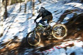 How to ride a mountain bike in animal crossing new horizons. Ice Biking How To Do Winter Cycling In Ice And Snow