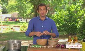 Recette Salade De Haricots Verts Aux Noix En Video Petits Plats En Equilibre Tf1 Petits Plats En Equilibre Salade Haricot Salade Haricots Verts