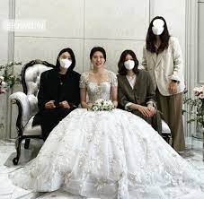 배우 박보미가 직접 결혼 소식을 알렸다. ë°˜ì§€ ë¼ê³  ë¶€ì¼€ë¥¼ ê¹€ì—°ê²½ ì„ ìˆ˜ê°€ ê°'ìžê¸° ê²°í˜¼ì„¤ì— íœ©ì‹¸ì˜€ë‹¤ ìœ„í‚¤íŠ¸ë¦¬