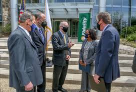 Последние твиты от fidelity investments (@fidelity). Fidelity Announces 500 New Jobs In Smithfield Ri