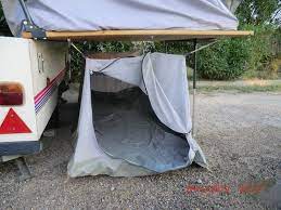 Caravane pliante raclet safari 4 places servi une saison , etat neuf , vente car déménagement et impossibilité de stockage. Caravane Pliante Raclet