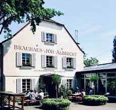 Brau haus is a cosmetic tattoo and beauty studio specializing in eyebrows located in edmonton, alberta. Home