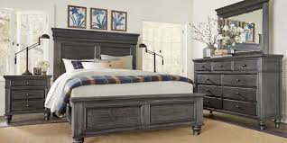 Lake Town Gray 5 Pc King Panel Bedroom Rooms To Go King Size Bedroom Furniture Sets King Bedroom Sets King Size Bedroom Sets