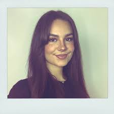 Evelyn Herrmann's Instagram, Twitter & Facebook