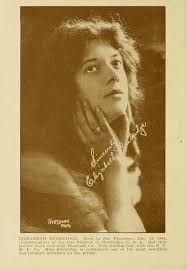 Armstead maupin, auteur des chroniques de san francisco, nous parle de son livre préféré. Pioneers Women Film Pioneers Project