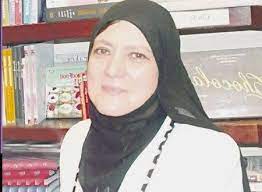 فنانة مصرية، اسمها بالكامل شمس الملوك جميل البارودي، ولدت يوم 4 أكتوبر عام 1945م في القاهرة لأب مصري وأم سورية، التحقت بمعهد الفنون المسرحية لمده عامين ثم تركته وتفرغت للتمثيل تزوجت شمس البارودي في بداية مشوارها من. Ø´Ù…Ø³ Ø§Ù„Ø¨Ø§Ø±ÙˆØ¯ÙŠ ÙˆØ²ÙˆØ¬Ù‡Ø§ Ø­Ø³Ù† ÙŠÙˆØ³Ù ÙÙŠ Ø£Ø­Ø¯Ø« ØµÙˆØ±Ø© Ù„Ù‡Ù…Ø§ Ù…Ø¬Ù„Ø© Ø³ÙŠØ¯ØªÙŠ