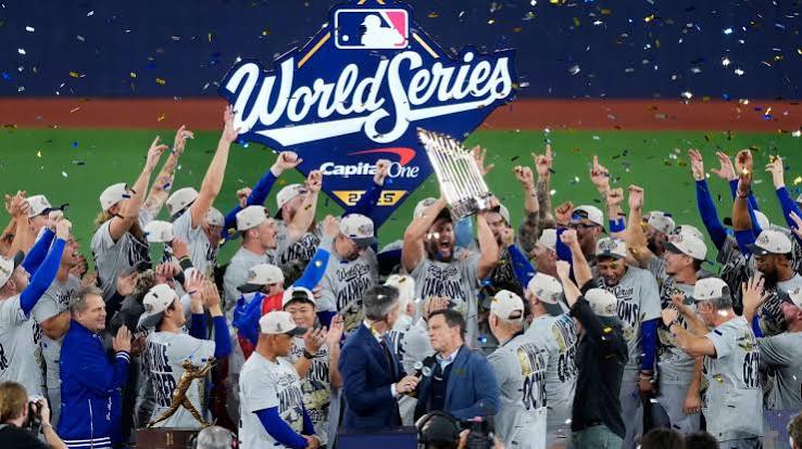 MLB World Series: LA Dodgers beat Toronto Blue Jays for back-to-back titles - BBC Sport
