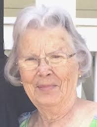 Louise Randolph's Instagram, Twitter & Facebook