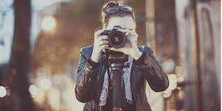 Career In Photography Here Is What You Need To Know Fashion photographer jobs require a good amount of foreign traveling in scenic, exotic and superb photo shoot locations.
