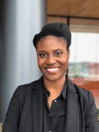 Discover Darden : How Ketsia Saint-Armand Built an MBA Community with Forté  Foundation