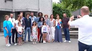 De Vlaamse Luizenmoeder Trekt Honderdduizenden Kijkers Nos