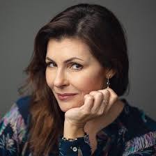 Barbara Serra's Instagram, Twitter & Facebook