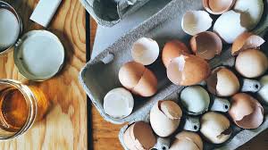 At the bottom, you will see a base where the blades are housed. Use Eggshells To Sharpen Blender Blades Woman S World