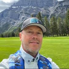 Tom Brady uses Maritime-made golf headcover