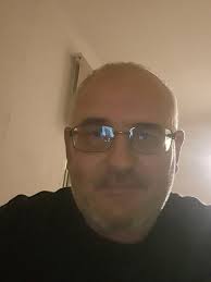 Anyone who likes a Alt woman who's into Metal?! 😜🤟