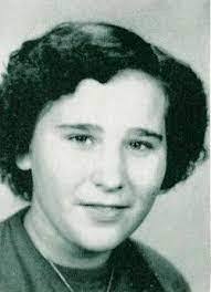 Carlotta Tharp's Instagram, Twitter & Facebook