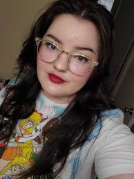 Sto cercando di capire cosa non va in questo rossetto rosso (altri rossetti  a confronto) : r/MakeupAddiction