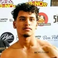 Alan Contreras vs. Hector Jesus Castro, Combate en el Pacífico