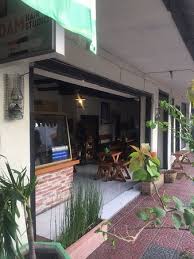 Hohohooo paps lagi puter2 sukoharjo, nemu ini ni, rame banget parkirannya dan mampir ternyata mmg highly recomended pecel bongko mbok sinem bongko itu semacam pelas isi kedelai mungkin ya. Finest Gudeg Restaurant In Banyuwangi Review Of Sego Bungkus Bu Poer Banyuwangi Indonesia Tripadvisor
