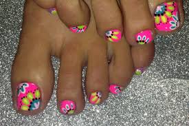 Tenemos las mejores tendencias y estilos que están de moda. Figuras De Unas Decoradas Para Pies Con Los Mejores Disenos 60 Imagenes Informacion Imagenes