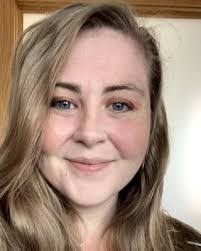 Samantha Campbell's Instagram, Twitter & Facebook