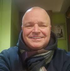 Évadez-vous en pleine montagne… sans quitter Arlon ! Le Chalet Savoyard,  votre restaurant éphémère, vous plonge dans une ambiance chaleureuse et  authentique. Au menu : des plats typiques de la montagne, des