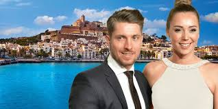 Marcel hirscher postet fotos, die ihn bei einer verdienten abkühlung zeigen. View Laura Moisl Marcel Hirscher Baby Pics Trending Now