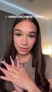 Alyssa Oneil's Instagram, Twitter & Facebook