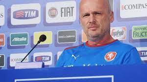Michal bílek (born 13 april 1965) is a football manager and former player. Fussball Tschechiens Nationaltrainer Bilek Zuruckgetreten Augsburger Allgemeine