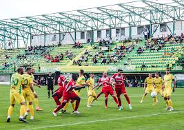 In fiecare zi, cele mai importante evenimente, transmisiuni live, analize, anchete si reportaje. Fc Hermannstadt IÈ™i JoacÄƒ AstÄƒzi SupravieÈ›uirea In Liga I Sibiu 100