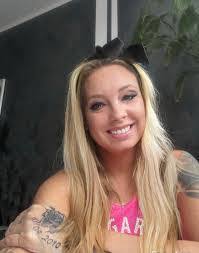 Nicole Kepler's Instagram, Twitter & Facebook