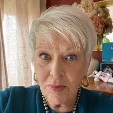 Frances Heller Graef (@GraefHeller)