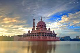 Malaysia pun ada taw masjid cantik. Bikin Takjub Ini 10 Masjid Terindah Di Malaysia Umroh Com
