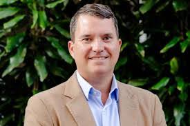 Damon Dale's Instagram, Twitter & Facebook