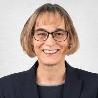 100+ perfiles de «Hecht»