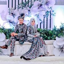 Sudah pun namanya raja sehari, semestinya perhatian tetamu tertumpu pada pasangan pengantin di pelaminan. Ikut Tip Ini Untuk Pilih Warna Rs Wedding Kuala Lumpur Facebook