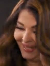 Aishwarya Rai at Paris Fashion Week : rBollyBlindsNGossip