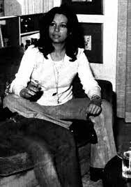 Tra le misure previste c'è anche la raccomandazione di festeggiare solo con i familiari con cui. Rita Savagnone Wikipedia
