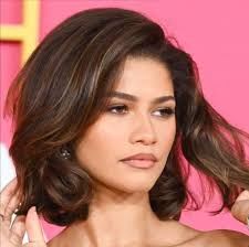 Who can do an Old Money Long Bob haircut?