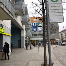 Cookies sind hilfreiche datenpakete, die es uns als anbieter erleichtern, ihnen eine optimal bedienbare webseite anzubieten. Deutsche Post Offnungszeiten Ostbahnhof Munchen