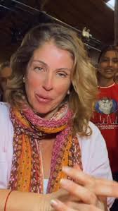 Hola,con penita les debo dar una comunicación: , Por motivos de fuerza  mayor ,(salud) debo postergar y reprogramar la fecha de mi Show del 22 de  Mayo para el siguiente Jueves 29 de Mayo., Ayer ...