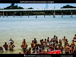 Thousands of devotees in tamil nadu participate in a ritual which involves breaking a coconut on one's head to propitiate a holy deity. à®†à®Ÿ à®ª à®ª à®° à®• à®• Aadi Perukku Festival Ammamandapam Flickr