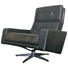 Maybe you would like to learn more about one of these? Leo Chair By Robin Day 1960s At 1stdibs