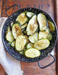 Courgettes Au Four Au Cumin En 2020 Courgette Au Four Four Que Faire A Manger