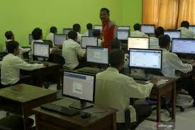 Belajar dari upaya di jawa tengah, wamendag menyebut bahwa beberapa hal yang menghambat srg antara lain mengenai pembiayaan, komitmen dan profesionalitas pengelola. Komisi Iv Dprd Situbondo Perjuangkan Honorer K2 Tak Lolos Seleksi Pppk Antara News Jawa Timur