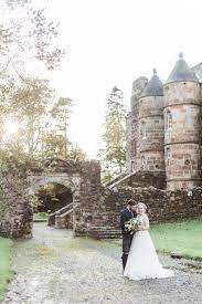 Modern Scottish Winter Wedding At Rowallan Castle Junebug Weddings Wedding Venues Scotland Scottish Wedding Scotland Wedding