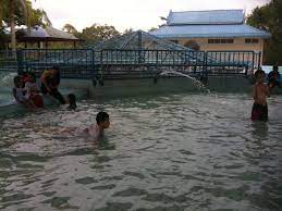 Kolam renang air dingin hanya sebagai pelengkap saja. Kolam Air Panas Labis Posted Via Email From Nyem S Poster Flickr